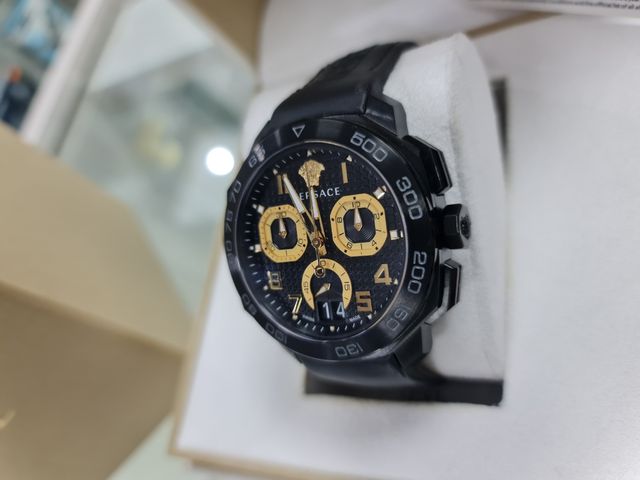 RELOJ VERSACHE OFERTON DE 1300 A  750
