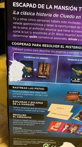 Juego Cluedo Traición en la Mansión Tudor - Escape