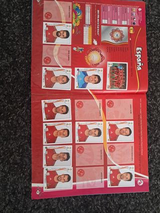 Album mundial 2014 (cromo de messi y cr7 incluido)