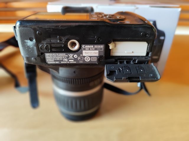 Camara reflex Canon EOS 1000D