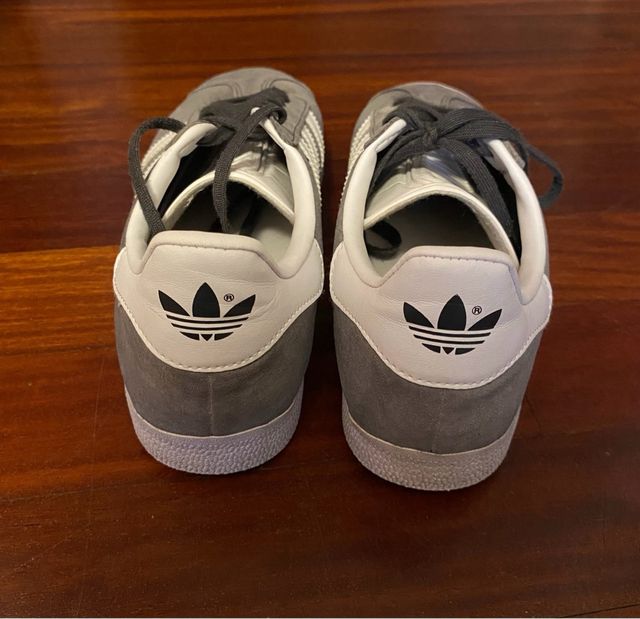 adidas gazelle grises