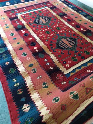 ALFOMBRA  GRANDE  NUEVA  1,60  X  2,30