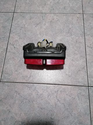 Piloto trasero Fazer 600