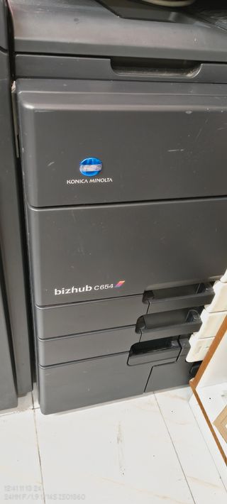 Impresora Konica Minolta bizhub c654