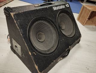 Altavoz autoamplificado Montarbo
