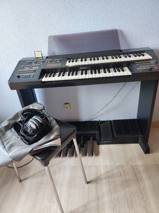 Organo musical Yamaha Electone ME-50