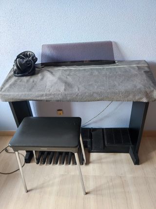 Organo musical Yamaha Electone ME-50