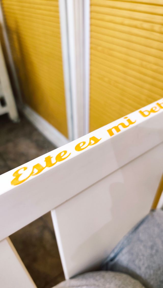 Cuna . Personalizable con nombre , frases o dibujo