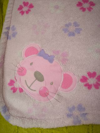 Manta bebe rosa ratita 