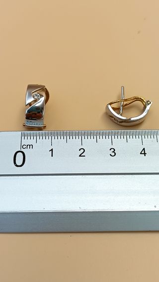 Pendientes de oro de 18kt.