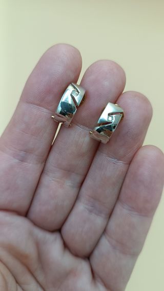 Pendientes de oro de 18kt.