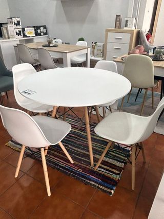 OFERTA NUEVA MESA DE COMEDOR MAS 4 SILLAS
