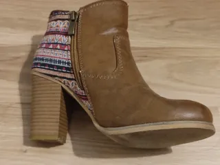 Botines Mustang marrones