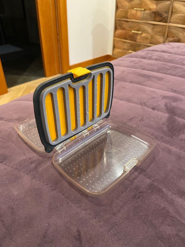 Scientific Anglers fly fishing box