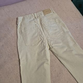 Pantalón High Rise Flare de Bershka