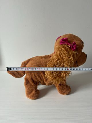 Perra Lucy de juguetes