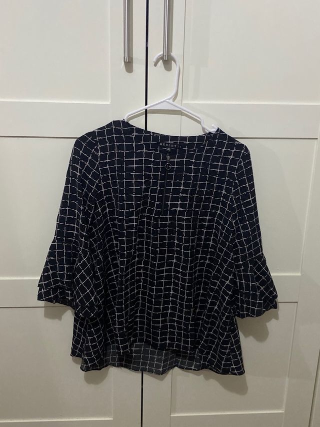 Blusa con estampado. Mujer