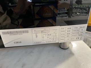 Nevera de reposteria fria  y expositor 