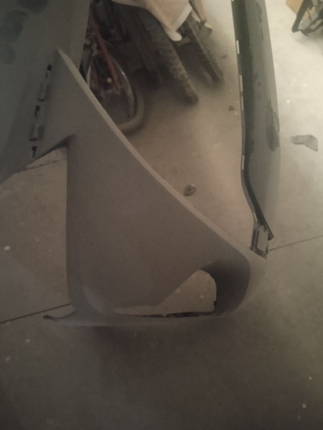 Paragolpe Toyota Yaris original 2017 a 2020