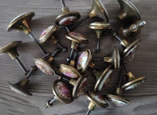 ANTIGUOS TIRADORES CON ESCENAS FRAGONARD 5€/8€