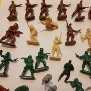 Soldatini vari
