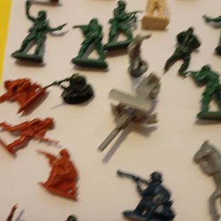 Soldatini vari