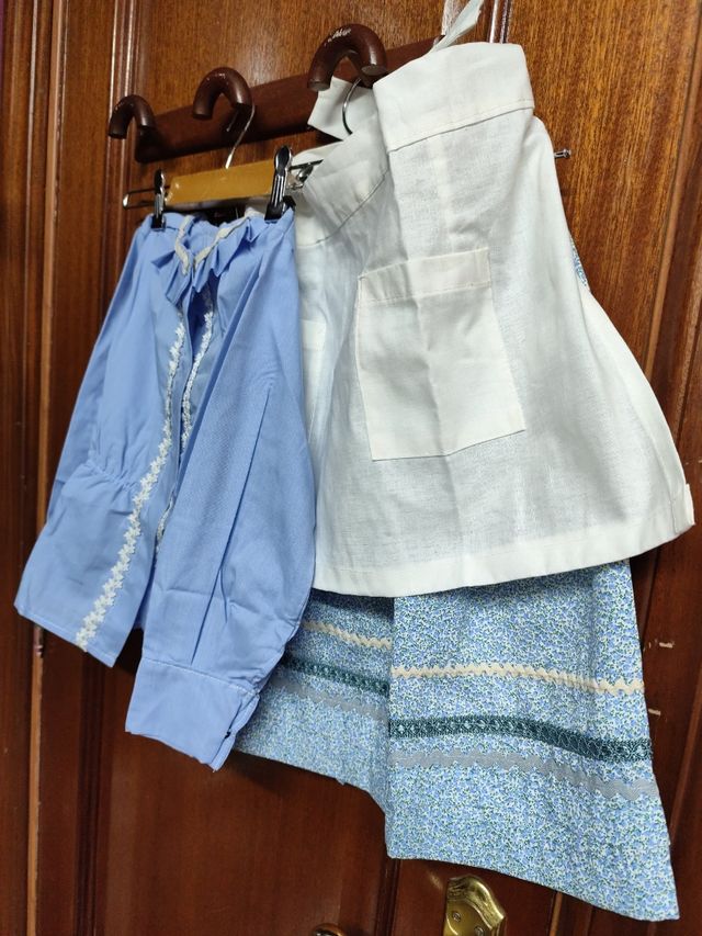 Conjunto baserritarra 4,5 años