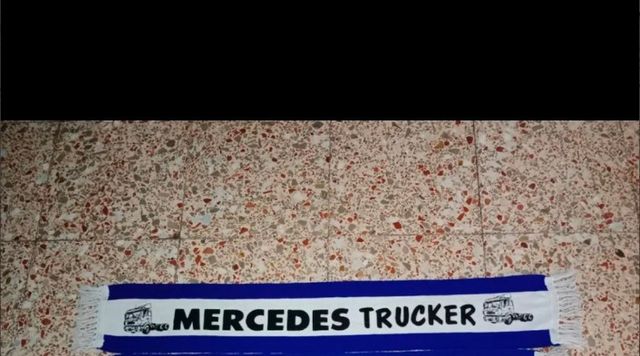 Bufanda Mercedes Trucker 