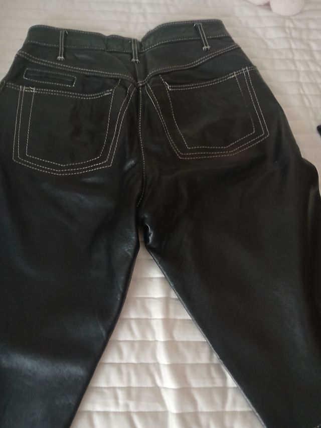 Pantalones de piel mujer