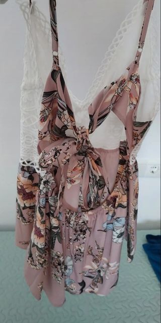 Blusa tiranta Shein Rosa Palo, blanca flores, lazo