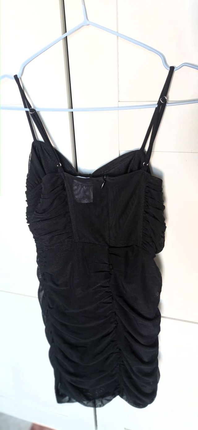 Vestido negro con ballenas