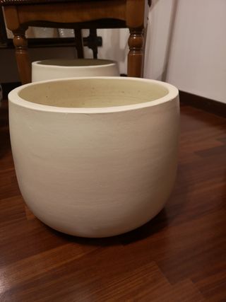 portavasi in ceramica