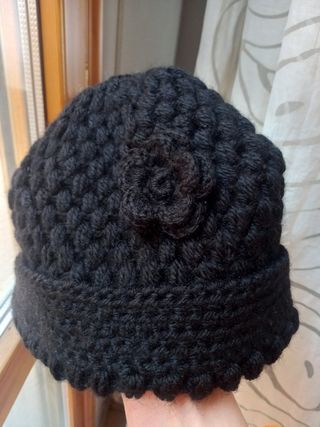 Gorro de lana hecho a mano
