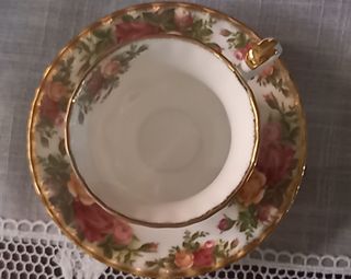 Taza porcelana inglesa Royal Albert