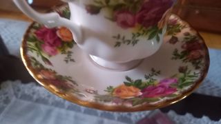 Taza porcelana inglesa Royal Albert