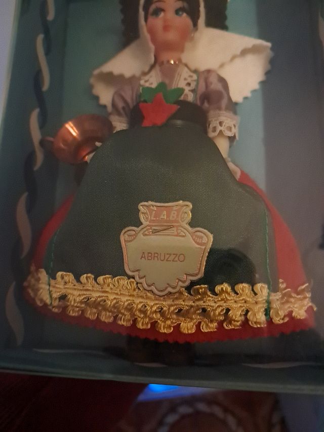 Bambola Souvenir Abruzzo Vintage