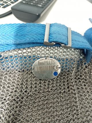 Guante metálico de seguridad. Talla-L