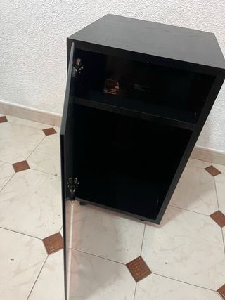 Mueble almacenaje con puerta negro