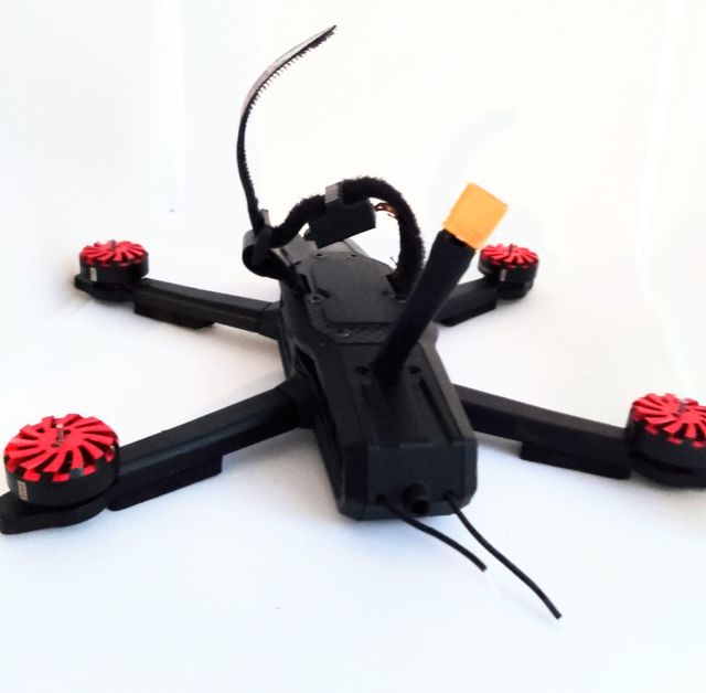 Drone fpv gara 4 pollici eachine atomrc rtf