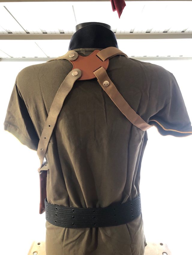 FONDINA ASCELLARE PER BERETTA MODELLO 81 e 84.