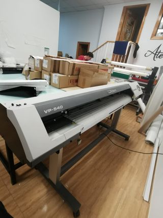 PLOTTER IMPRESIÓN Y CORTE ROLAND VP540