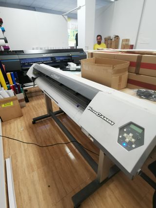 PLOTTER IMPRESIÓN Y CORTE ROLAND VP540