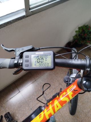 Bicicleta eléctrica montaña 