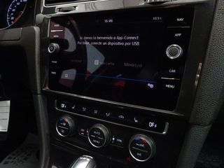 Volkswagen Golf SPORT 150CV