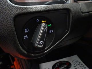 Volkswagen Golf SPORT 150CV