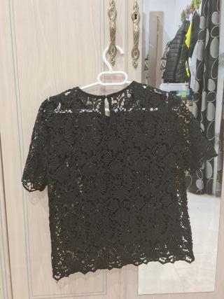 Top blusa encaje guipur elástico zara