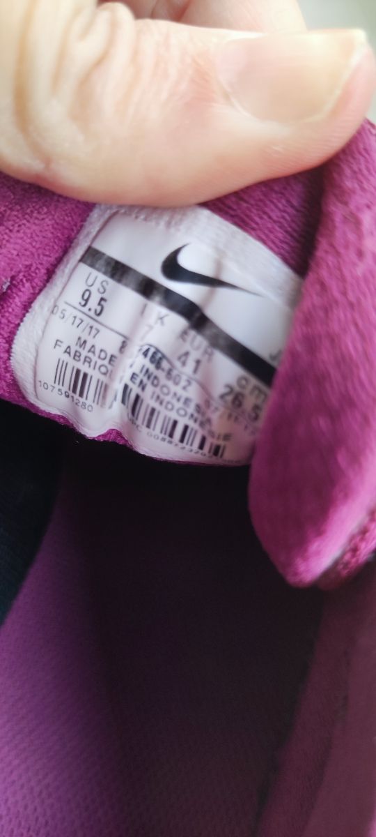 Zapatillas Nike running correr granate