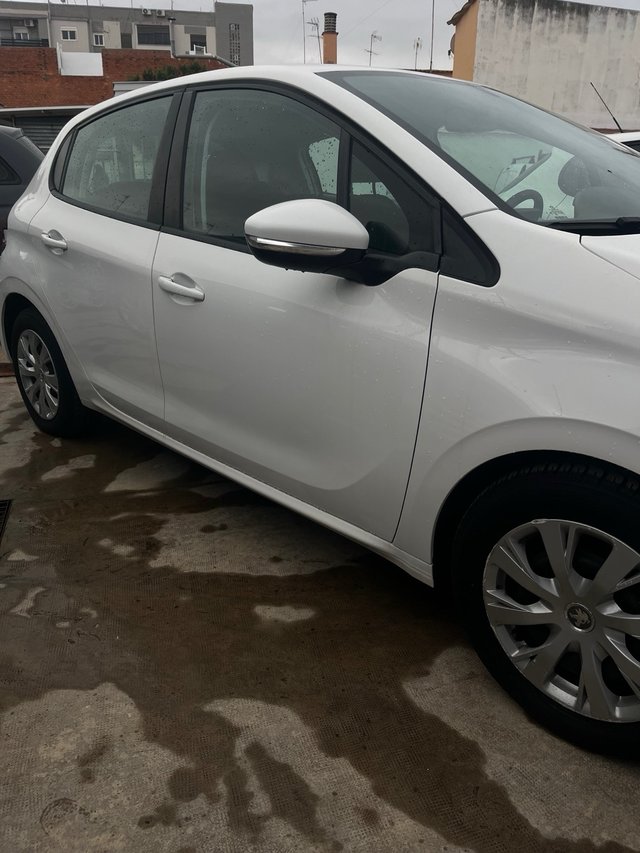 Peugeot 208 2019