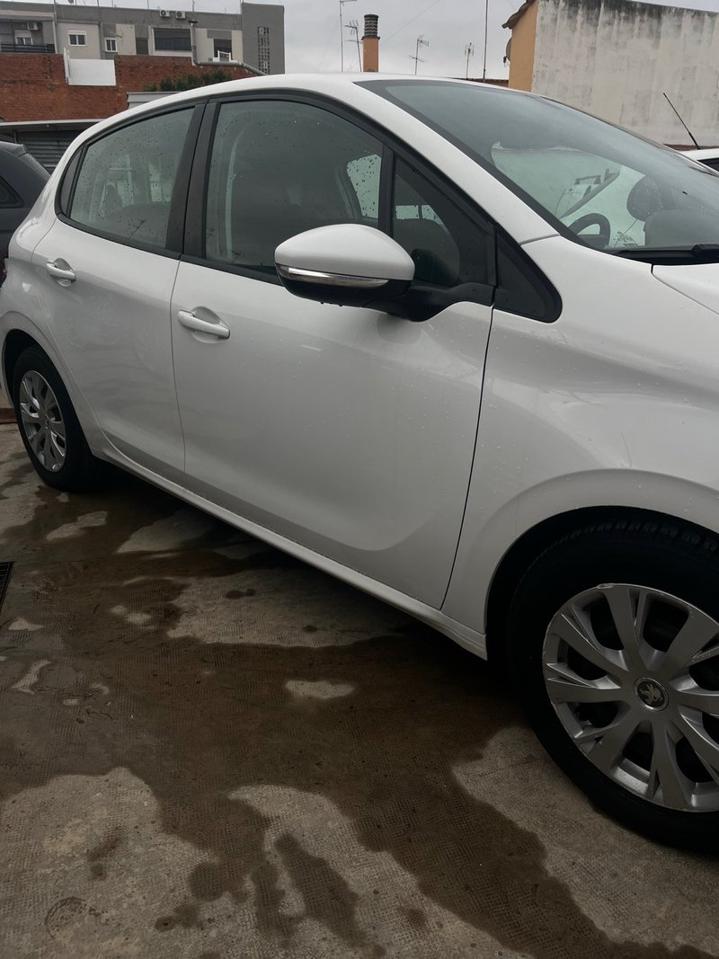 Peugeot 208 2019, foto 7