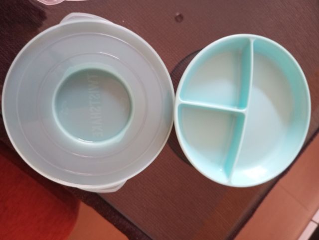 Salvamantel con tupper